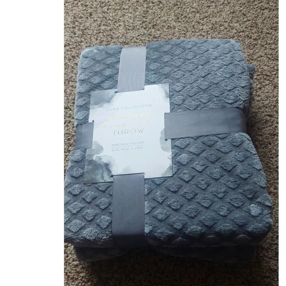 Jacquard Diamond Throw Blanket Gray 50x60 Embossed Plush Soft NWT